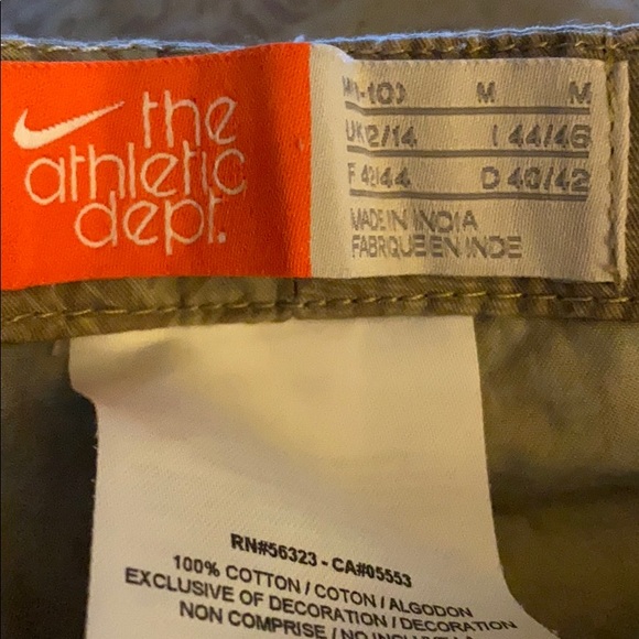 Nike Fortitude Khaki Capri Pants Size Medium NWT - Picture 3 of 6